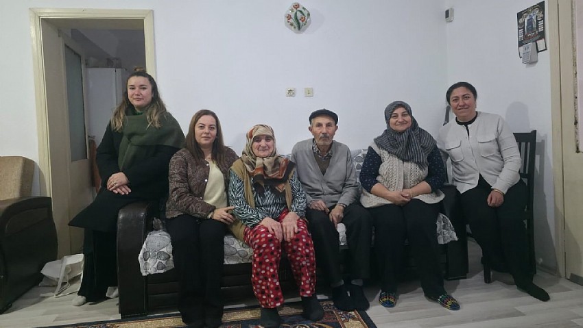 Bayramiç AK Parti Kadın Kollarından Ev Ziyaretleri