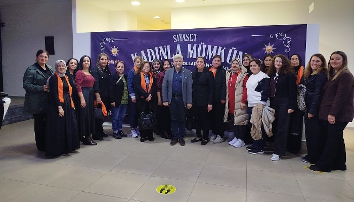 Altın Elmalı Kadınlar Çanakkale Danışma Kurulunda Sahneye Çıktı: “Bayramiç’ten Gelen Güç Fark Yarattı!”