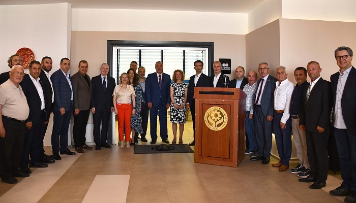 ÇTSO’DA HİZMET VERMEYE BAŞLAYAN KOSMOS’UN AÇILIŞI İSTANBUL BAŞKONSOLOSU GEORGİNA SOULTANOPOULOU’NUN KATILIMIYLA GERÇEKLEŞTİ