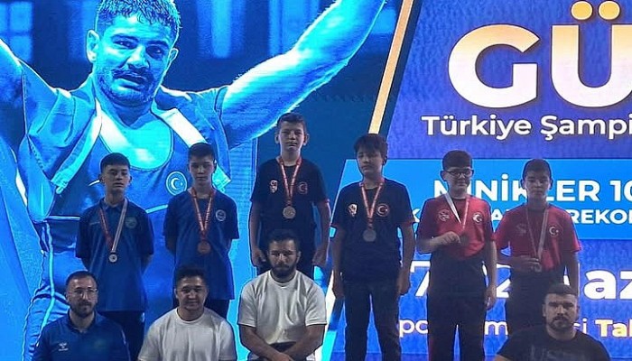 SARI FIRTINA TÜRKİYE ŞAMPİYONU!