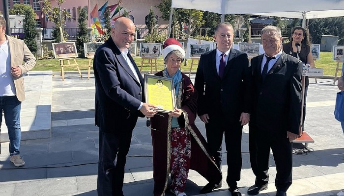 Esnaf Odası Başkanı İsmail Yıldırım Yılın Ahisi Sevinç Özkaya Oldu. Bayramiç İçin Gurur Verici dedi