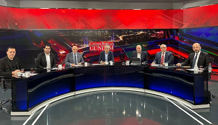 AYHAN GİDER “RECEP TAYYİP ERDOĞAN BU MİLLETİN UMUDUYDU, ŞU ANDA GERÇEĞİ”DİR.
