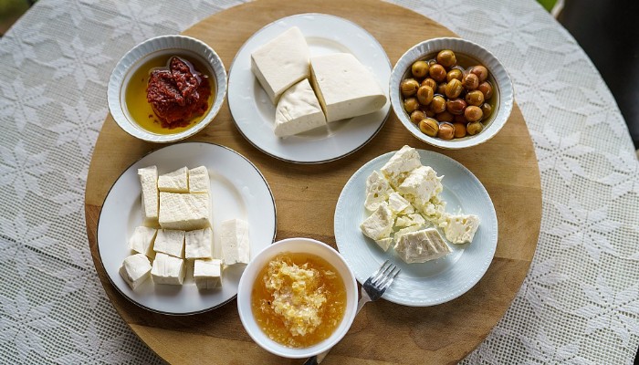 ASIRLIK LEZZET KADİM TARİF BAYRAMİÇ PEYNİRİ