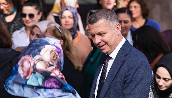 İl Başkanı Abdurrahman Kuzu; “Artık eski hesaplar, kişisel hırslar, fitne ve dedikoduya yer yok! Biz buraya hizmet etmek, üretmek, birleştirmek ve Çanakkale’ye değer katmak için geldik.