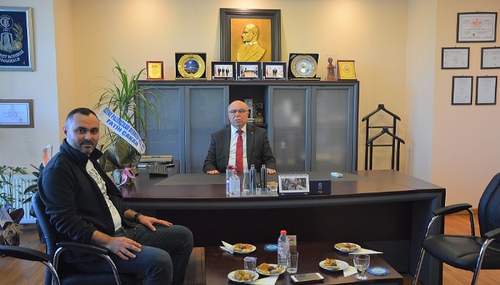 Ezine Pazarcılar Derneği Başkanından, Başkan Abdullah Deniz’e Ziyaret