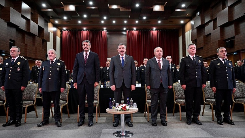 BAKAN ÇİFTÇİ’DEN EMNİYETE 5 KRİTİK TALİMAT: İLK 30 GÜNDE RİSK HARİTASI ÇIKARILACAK!