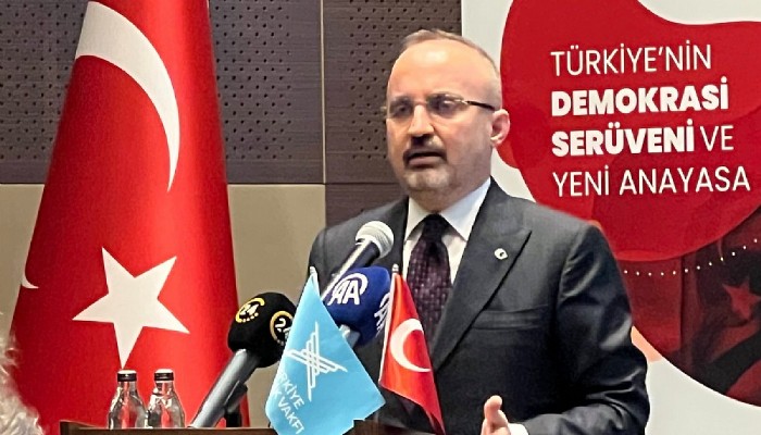 İçişleri Bakan Yardımcısı Bülent Turan; Bugün halen yazarlık yapanlardan utanıyorum.
