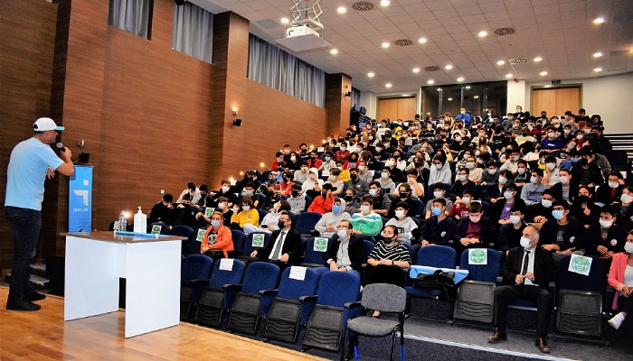 “Sigortamın Kolları” Tacettin Aslan Mesleki Ve Teknik Anadolu Lisesi’nde Sahne Aldı