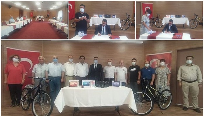 “AŞIYLA SAĞLIKLI YARINLARA” sloganı ile ilçemizde başlatılan aşı kampanyasının hediye çekilişi gerçekleştirildi.