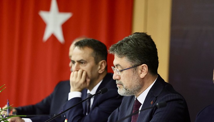 BAKAN YUMAKLI’NIN TEŞRİFLERİ İLE SEKTÖR PAYDAŞLARI TOPLANTISI DÜZENLENDİ.