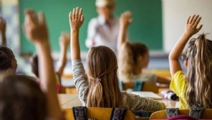  12 Yıllık Zorunlu Eğitim Süresi Değişiyor mu? Bakan Yusuf Tekin’den Tarihi Açıklama