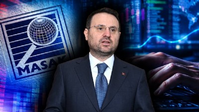 Bakan Gürlek duyurdu: FETÖ'nün dijital köstebeklerine operasyon!