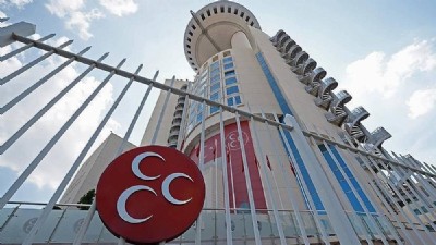 Milliyetçi Hareket Partisi'nde üç şehrin il yönetimleri görevden alındı.
