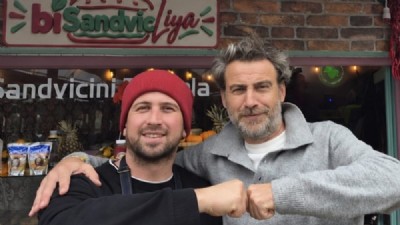 DİZİ VE REKLAM OYUNCUSU MURAT DİVİTÇİOĞLU’NDAN KARDEŞİNE DESTEK