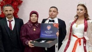 500 Bin Lira Verip Getirdiği Gelin Altınlarla Kaçtı: Baba Utancına Dayanamadı, İntihar Etti